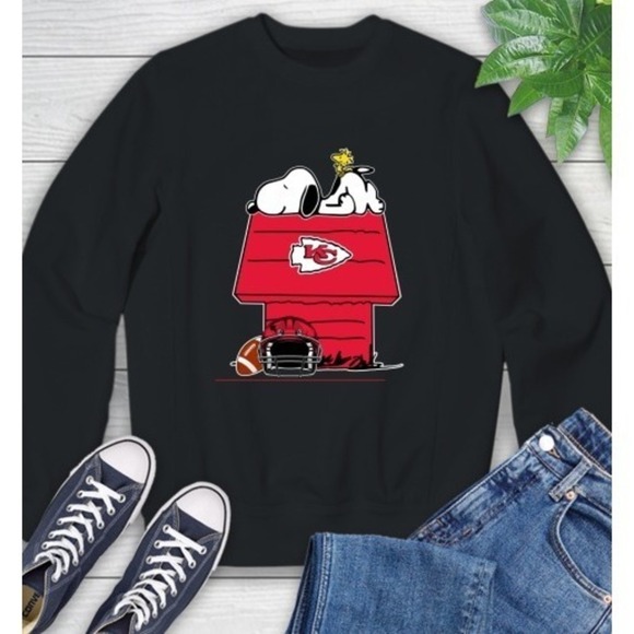 Tops - Kansas City Chiefs Nfl Football Snoopy Woodstock The Peanuts Movie Sweatshirt